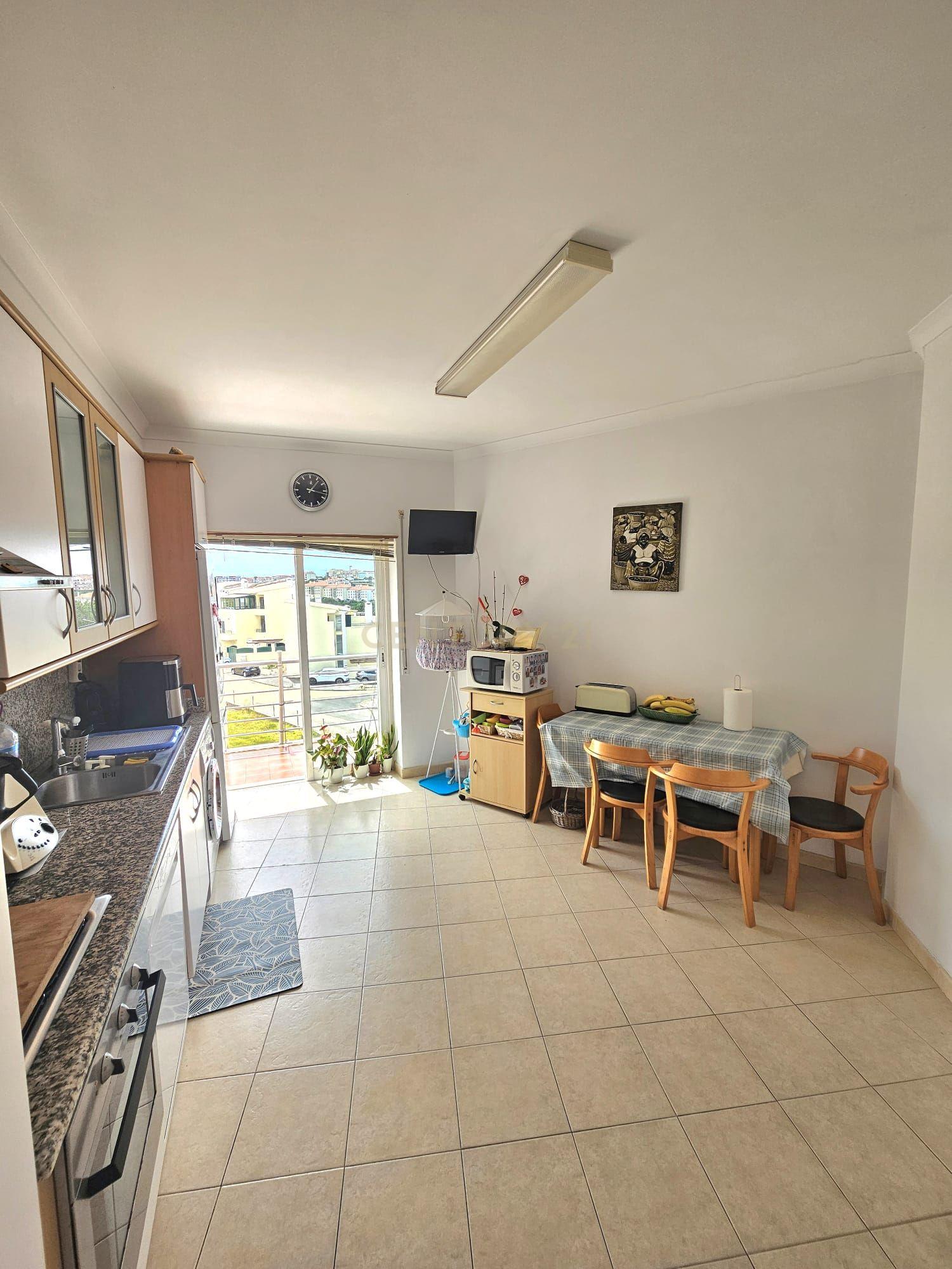 Fotografia 11 de Apartamento T3 com Vista para a Cidade em Ericeira, Mafra