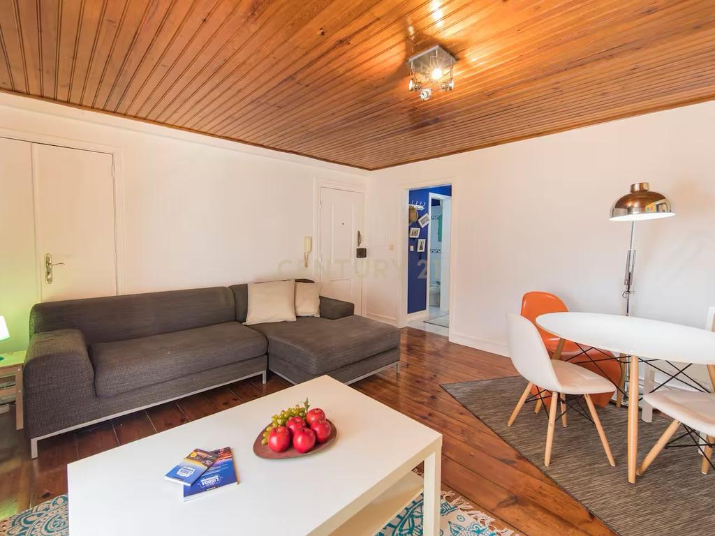 Apartamento T1 - Rua São Sebastião da Pedreira   - Image 6