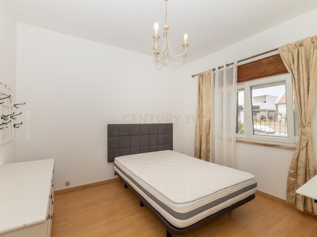 Moradia Isolada - Quinta das Laranjeiras, Fernão Ferro - Image 7