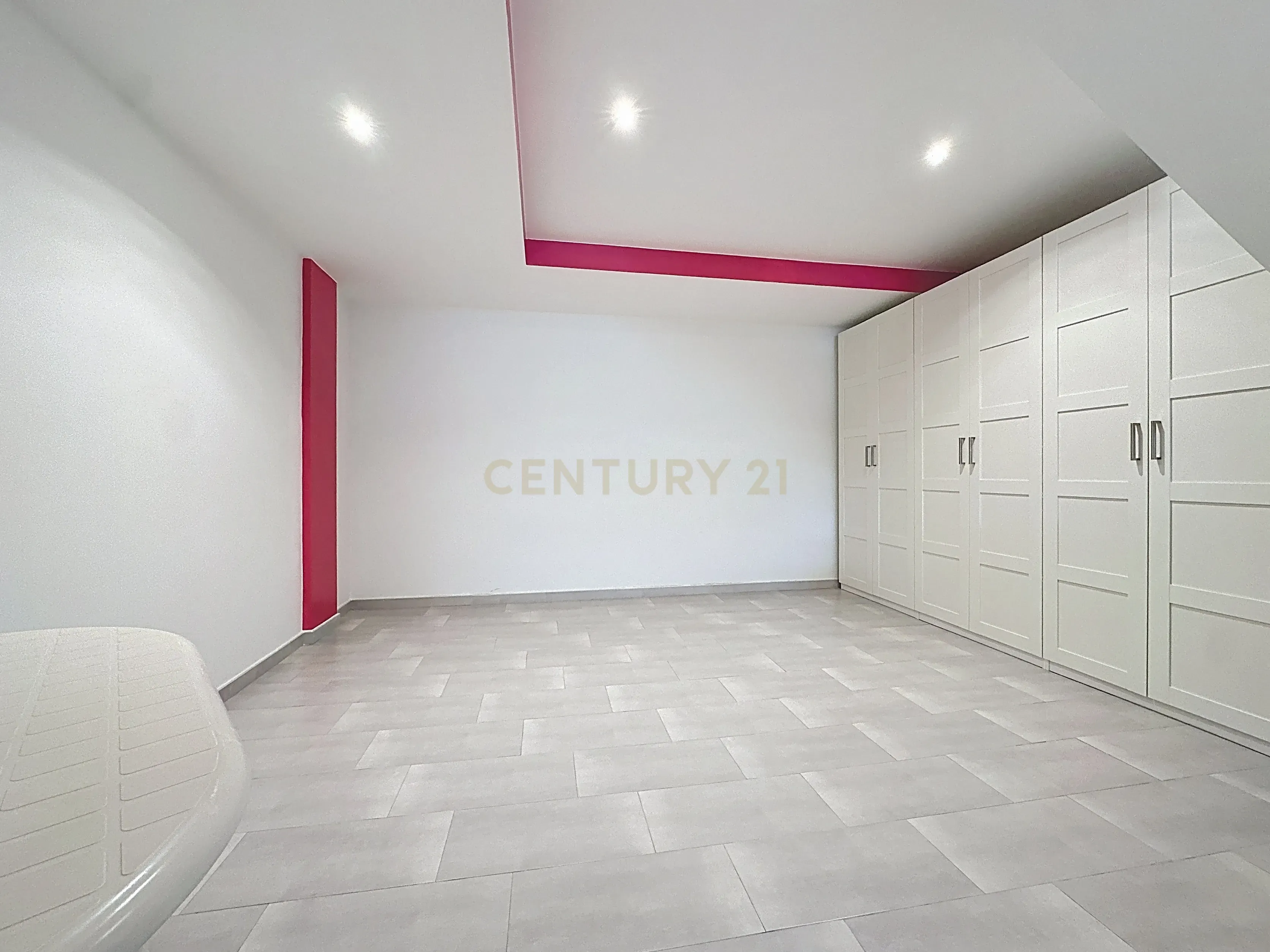 - Image 21