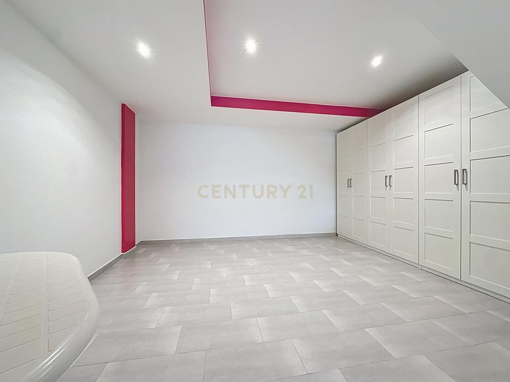  - Image 21