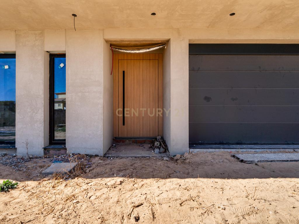 Moradia T5 contemporânea em construção avançada com piscina | Álamos, Guia – Albufeira - Image 5