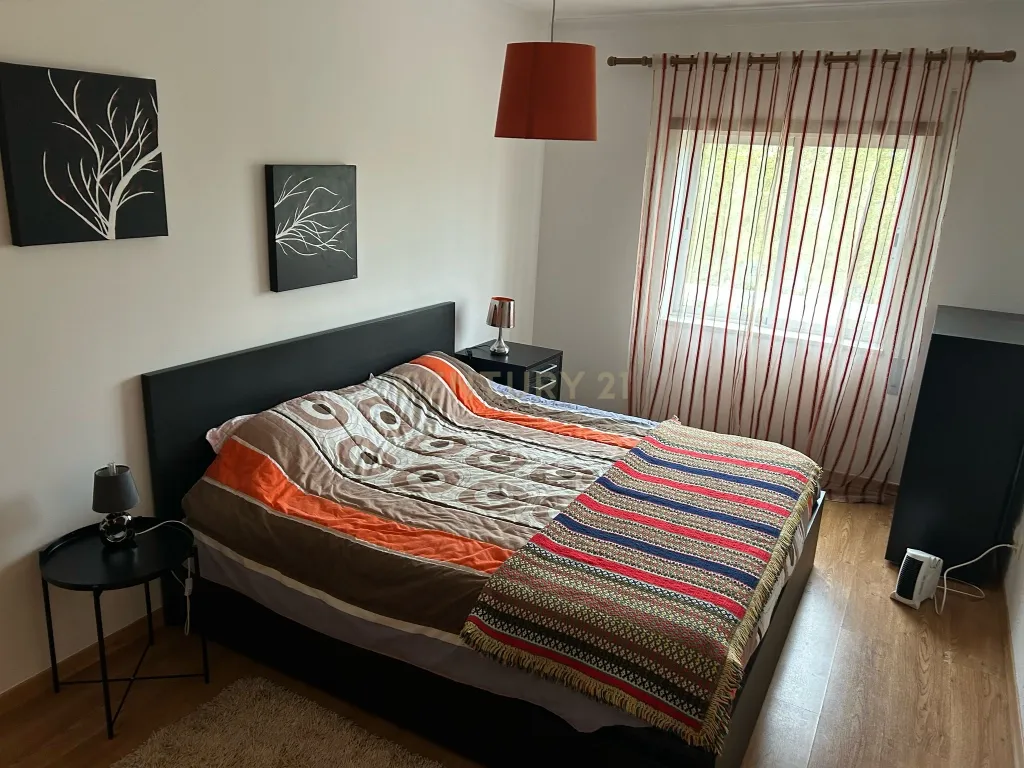 Excelente apartamento T2 para arrendamento - Image 10