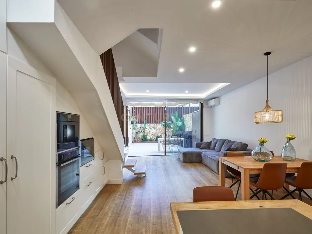 Casa Espetacular no Centro de Tiana - Image 4