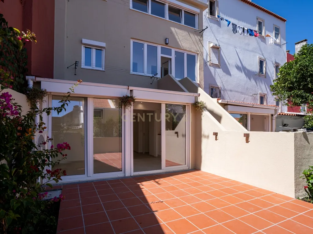 Apartamento T2 RC, Rua do Mato Grosso, Santa Engrácia, São Vicente - Image 29