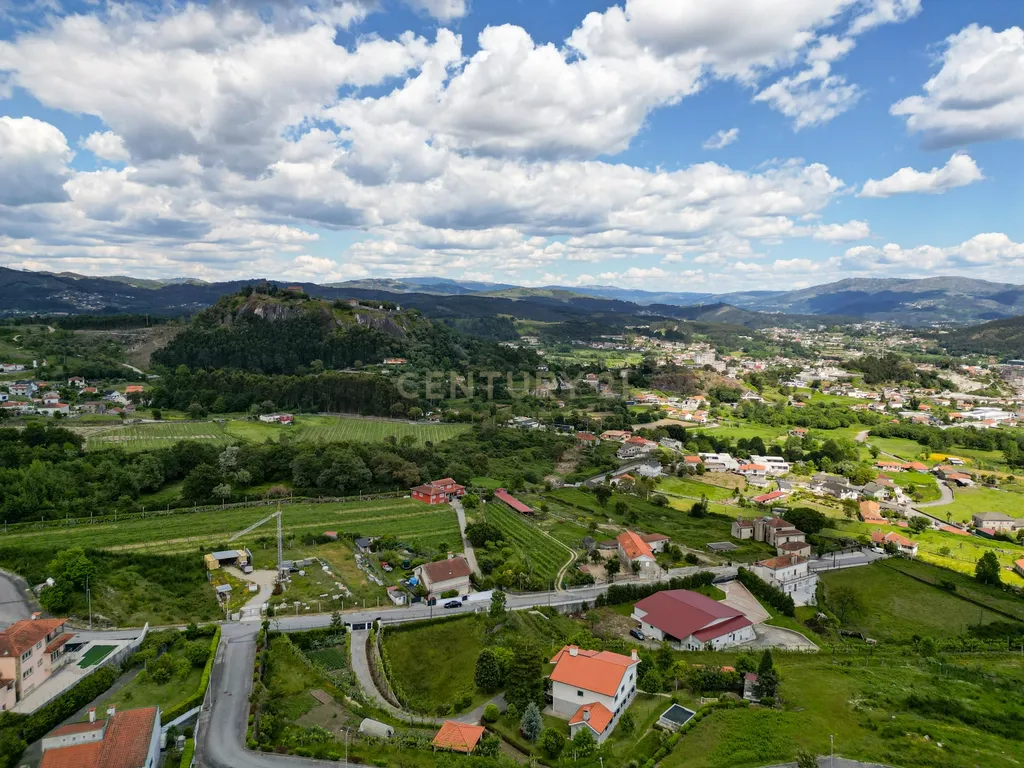 Moradia Gaveto T3 + Escritório | Luxo, Conforto e Vista Incrível – Póvoa de Lanhoso - Image 35