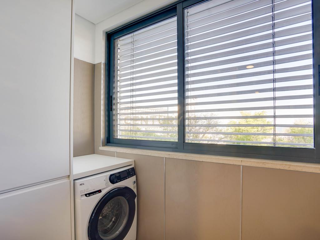 Apartamento T1 com Vista Panorâmica sobre o Rio Tejo – Parque das Nações, Lisboa - Image 10
