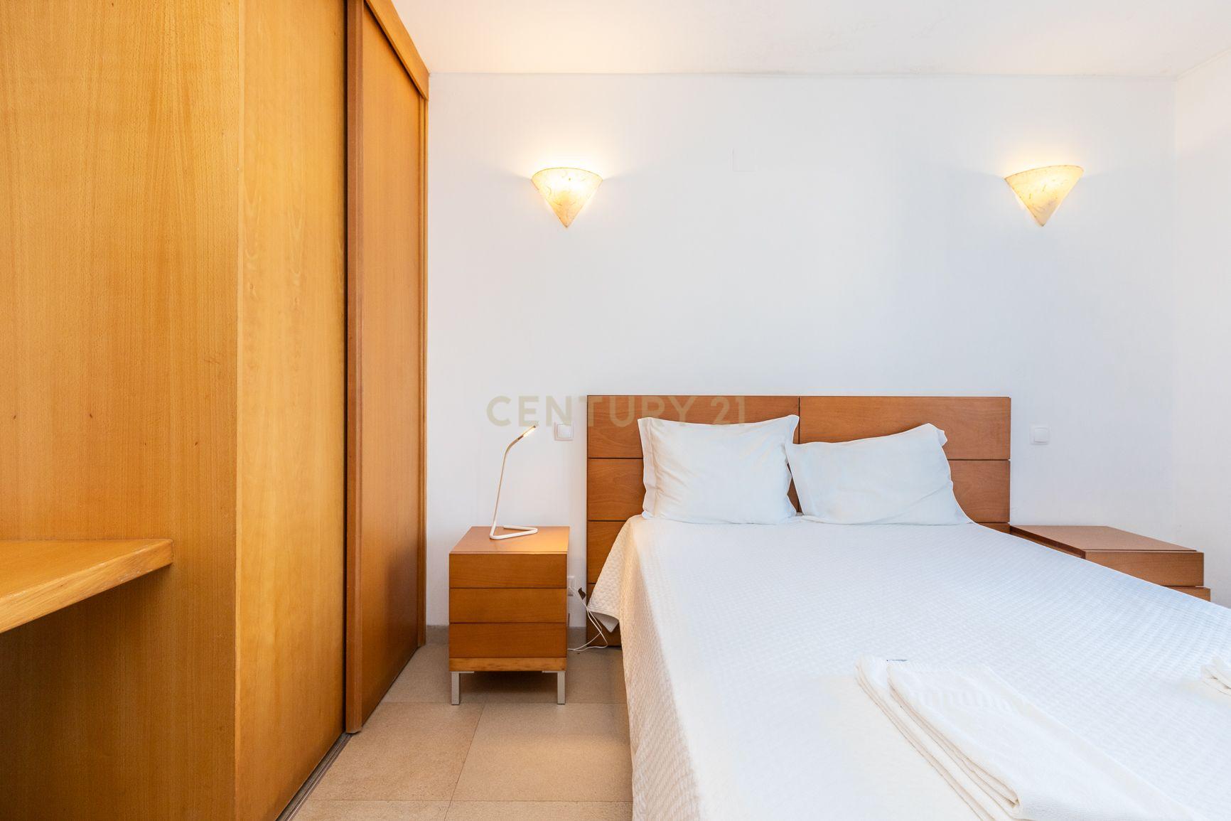 T2 , Golden Club Cabanas. - Image 16
