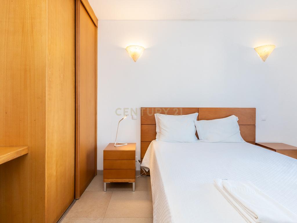 T2 , Golden Club Cabanas. - Image 16