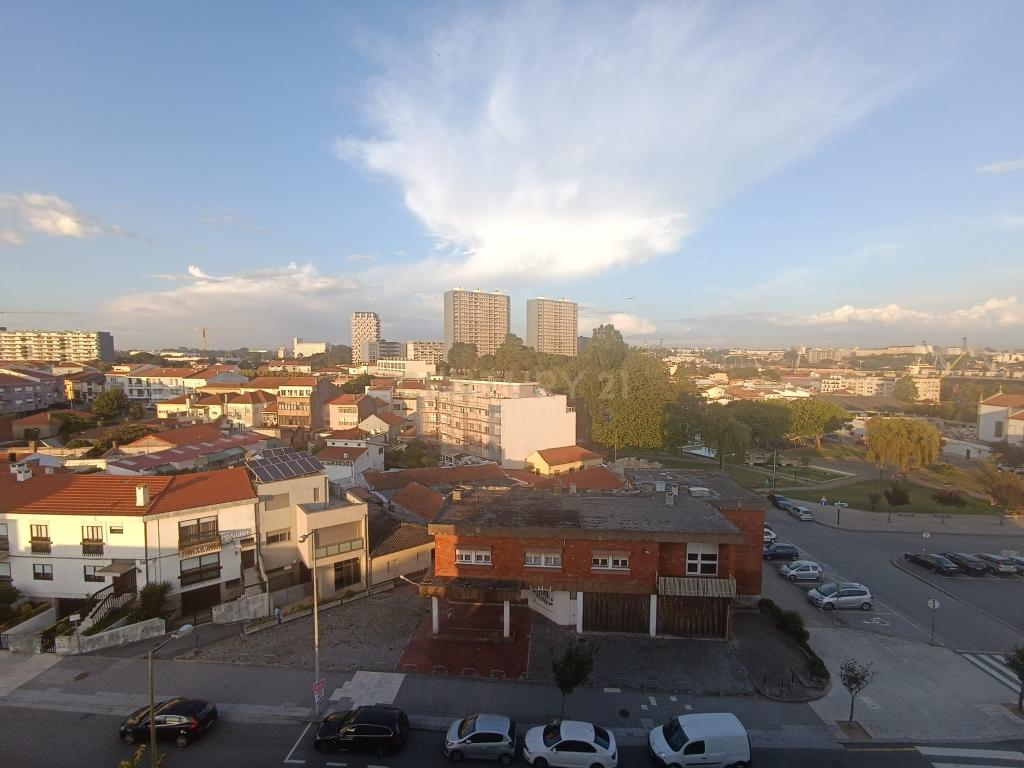 Apartamento mobilado com dois quartos e vista para o mar e para o Porto de Leixões em Leça da Palmeira, Matosinhos - Image 28