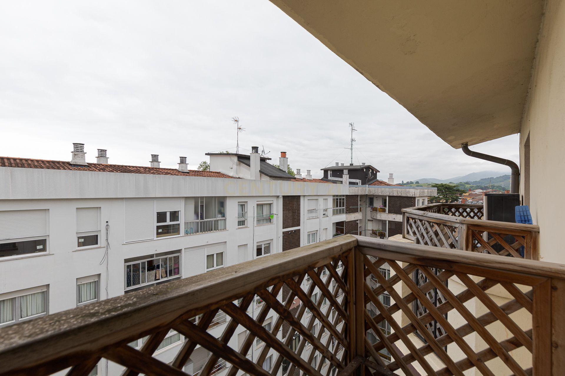 Apartamento Renovado com Vista Panorâmica em Gipuzkoa - Image 13