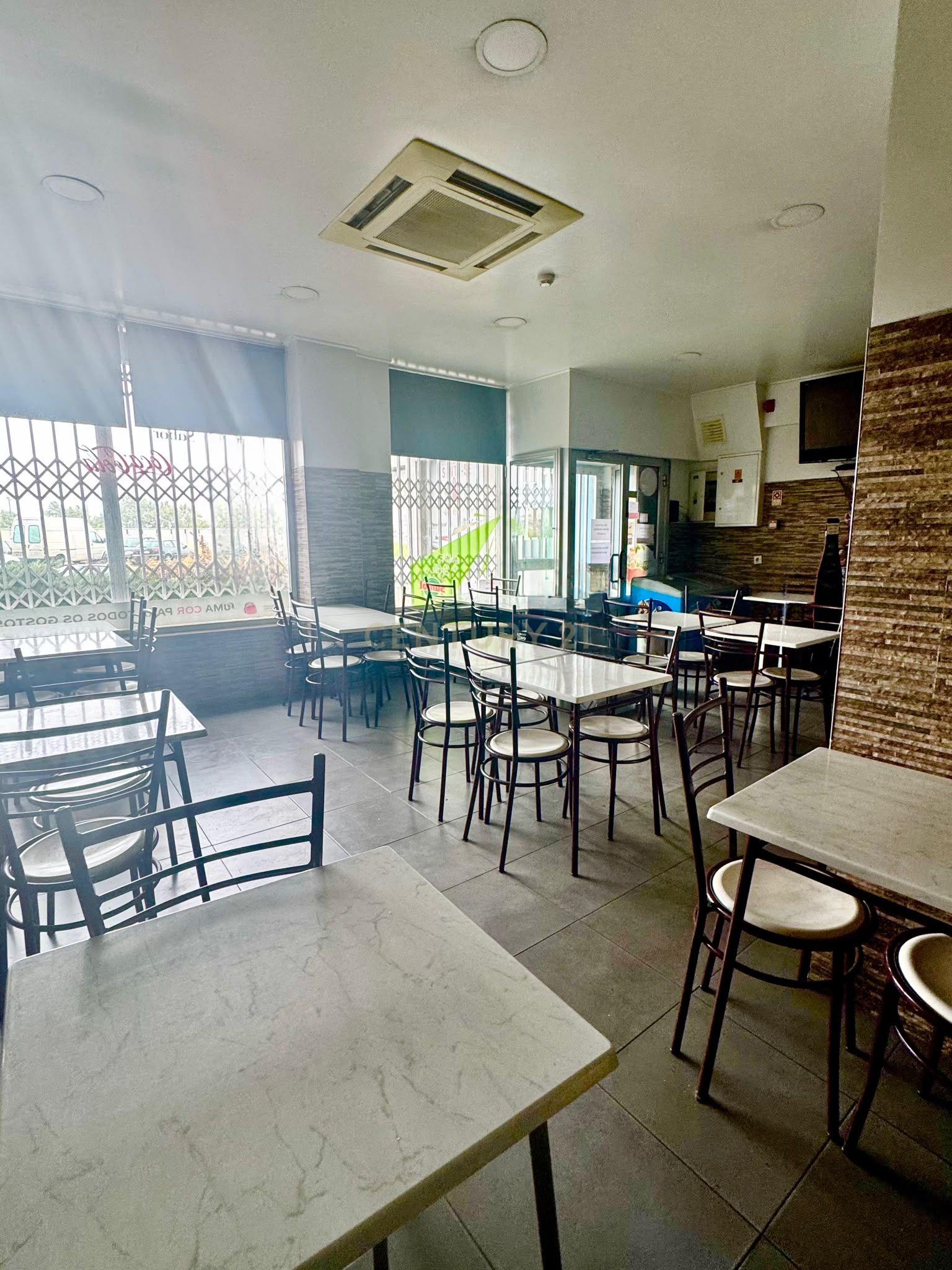 Fotografia 6 de Restaurante Churrasqueira p/Trespasse - metro da Reboleira, Amadora