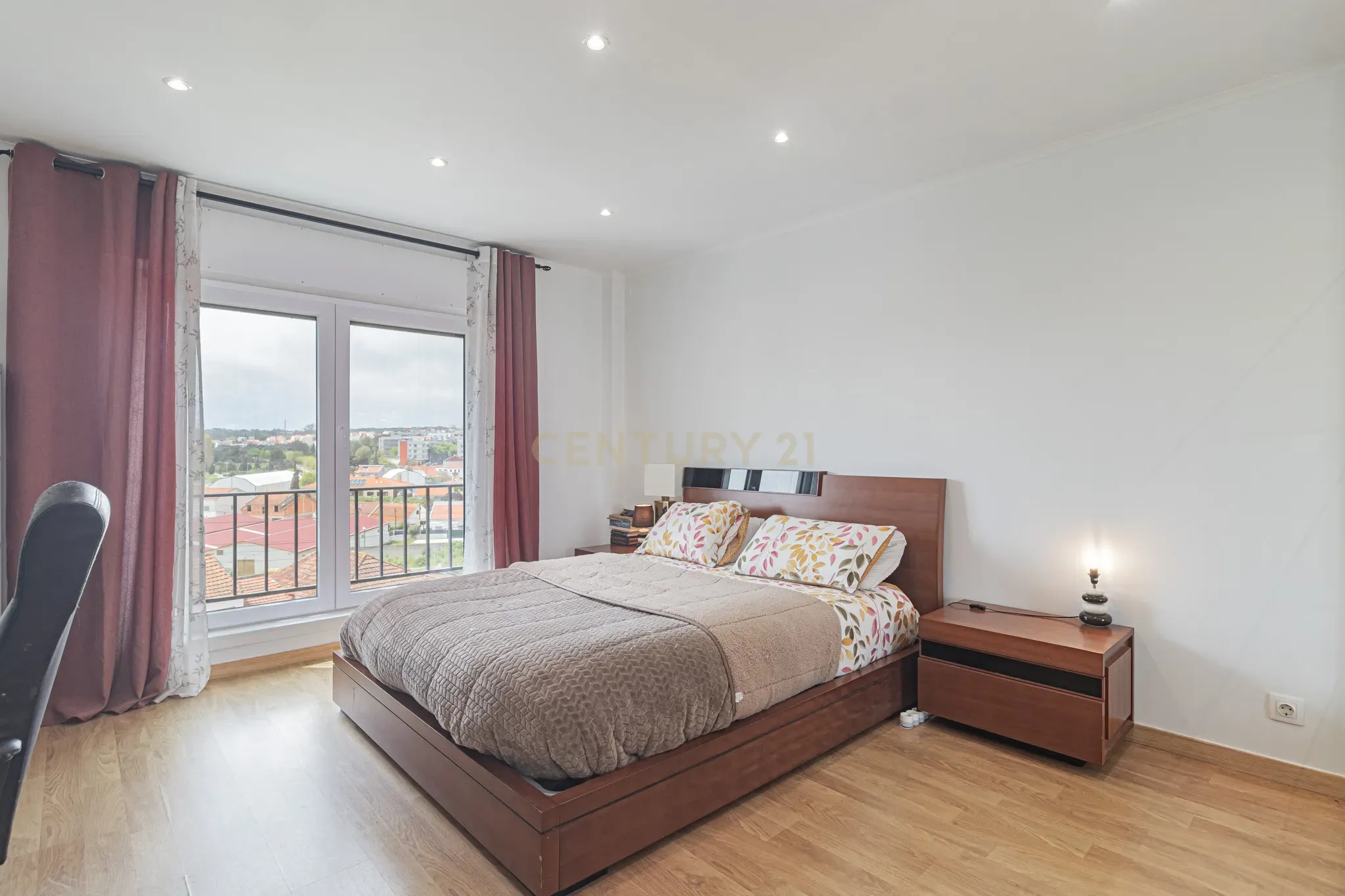 Apartamento T3  - Conforto, espaço e localização Ideal em Vale Figueira - Image 15
