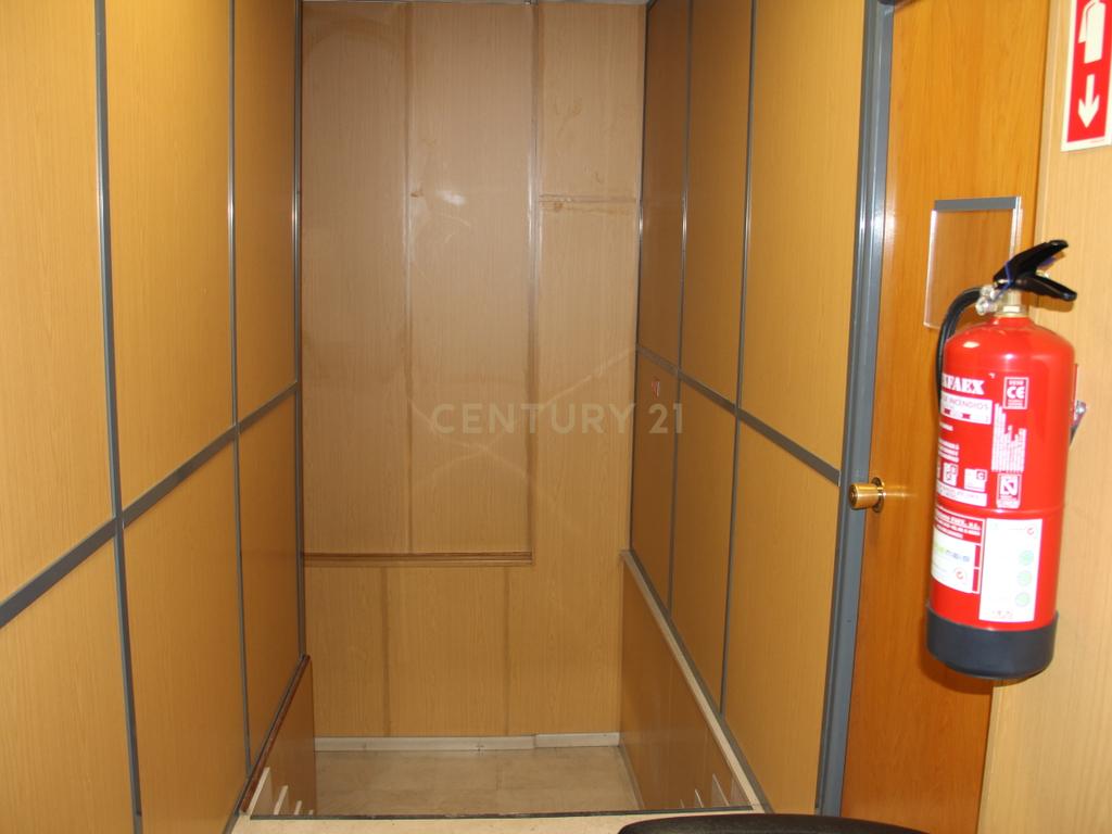 Centro de Escritórios Santa Catarina, em Linda Velha- NEGÓCIO PARA INVESTIDOR - Image 5