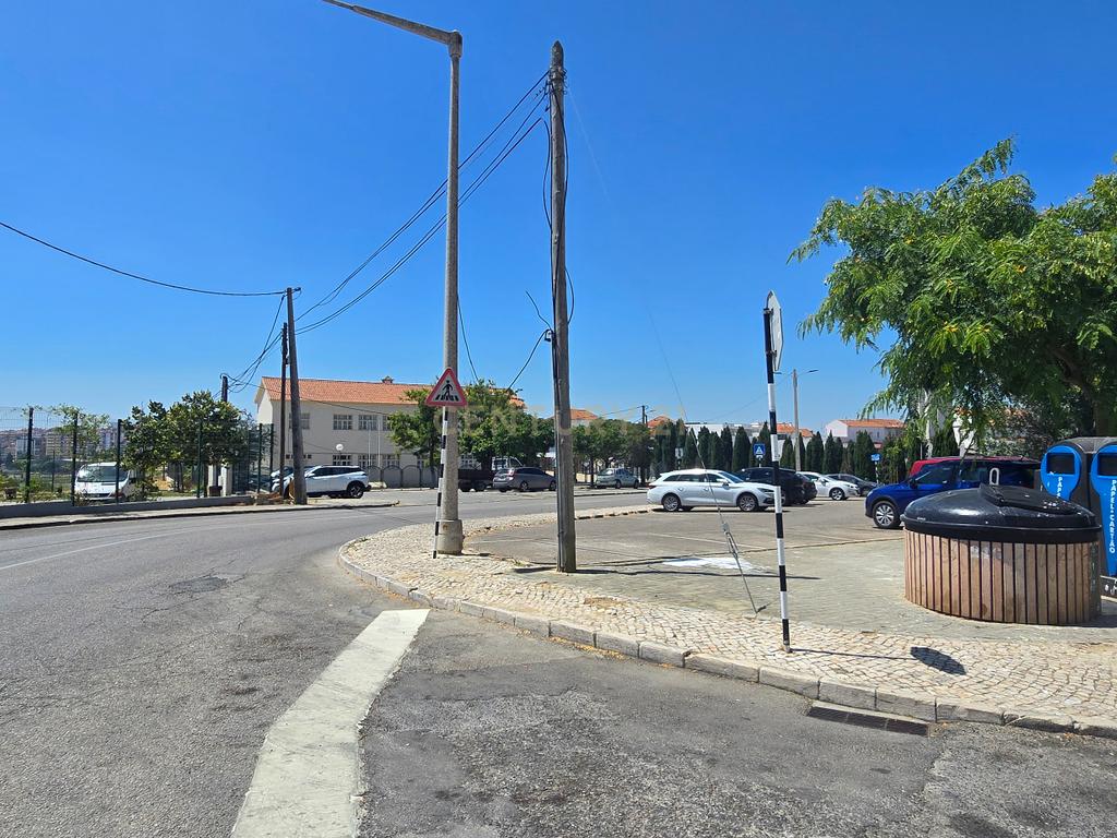 T3 com vista para a Baía do Seixal — Praceta Tomás Marques de Oliveira - Image 15