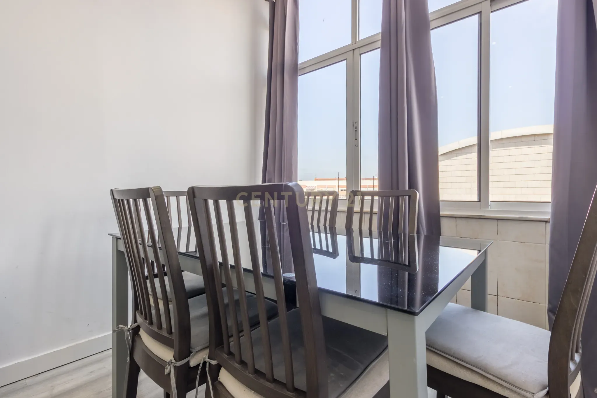 Apartamento T3 Av. Bocage no Barreiro - Image 4
