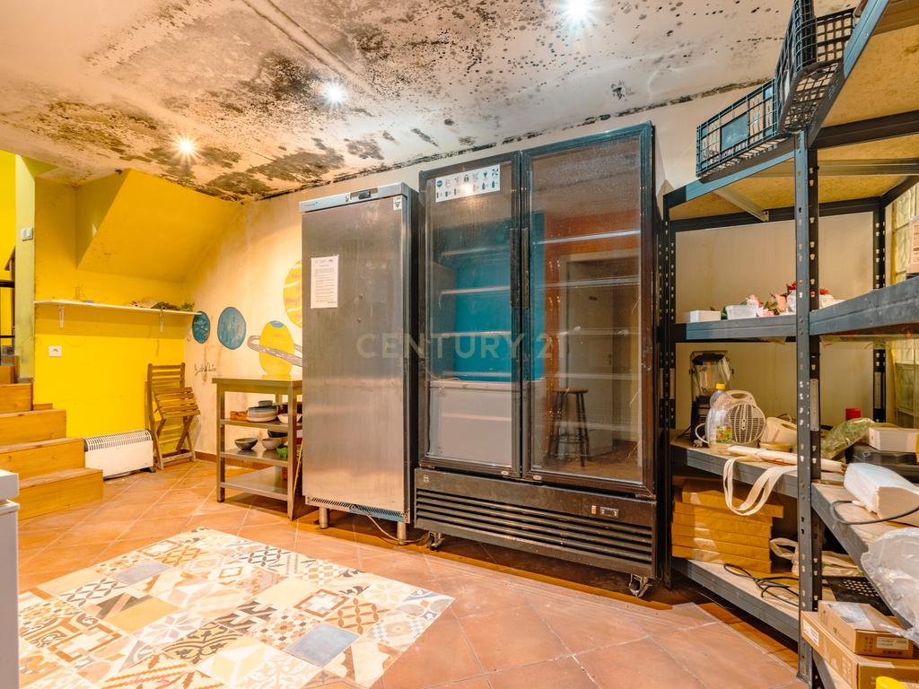 OPORTUNIDADE! ESPAÇO DE RESTAURAÇÃO MUITO BEM DECORADO E TOTALMENTE EQUIPADO EM LOCALIZAÇÃO CENTRAL DE LISBOA, GRANDE POTENCIAL PARA O SEU NEGÓCIO! - Image 24