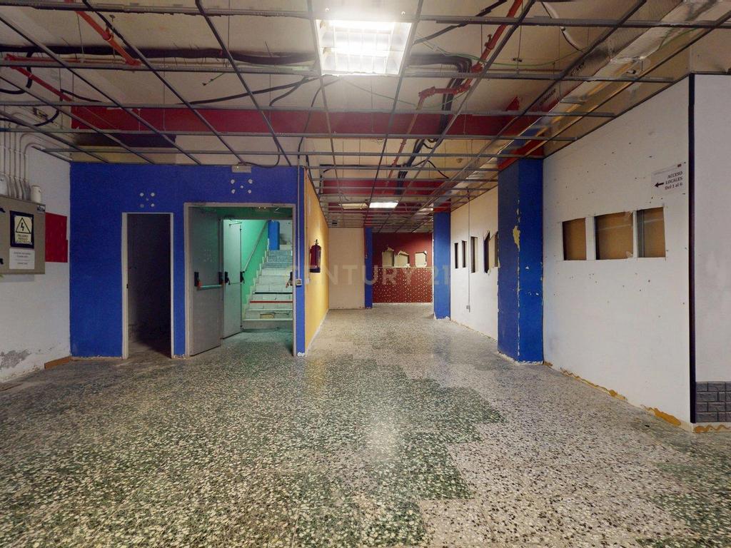 Espaçoso imóvel comercial para renovar no centro de Madrid, a apenas 10 minutos da estação de Atocha. - Image 26