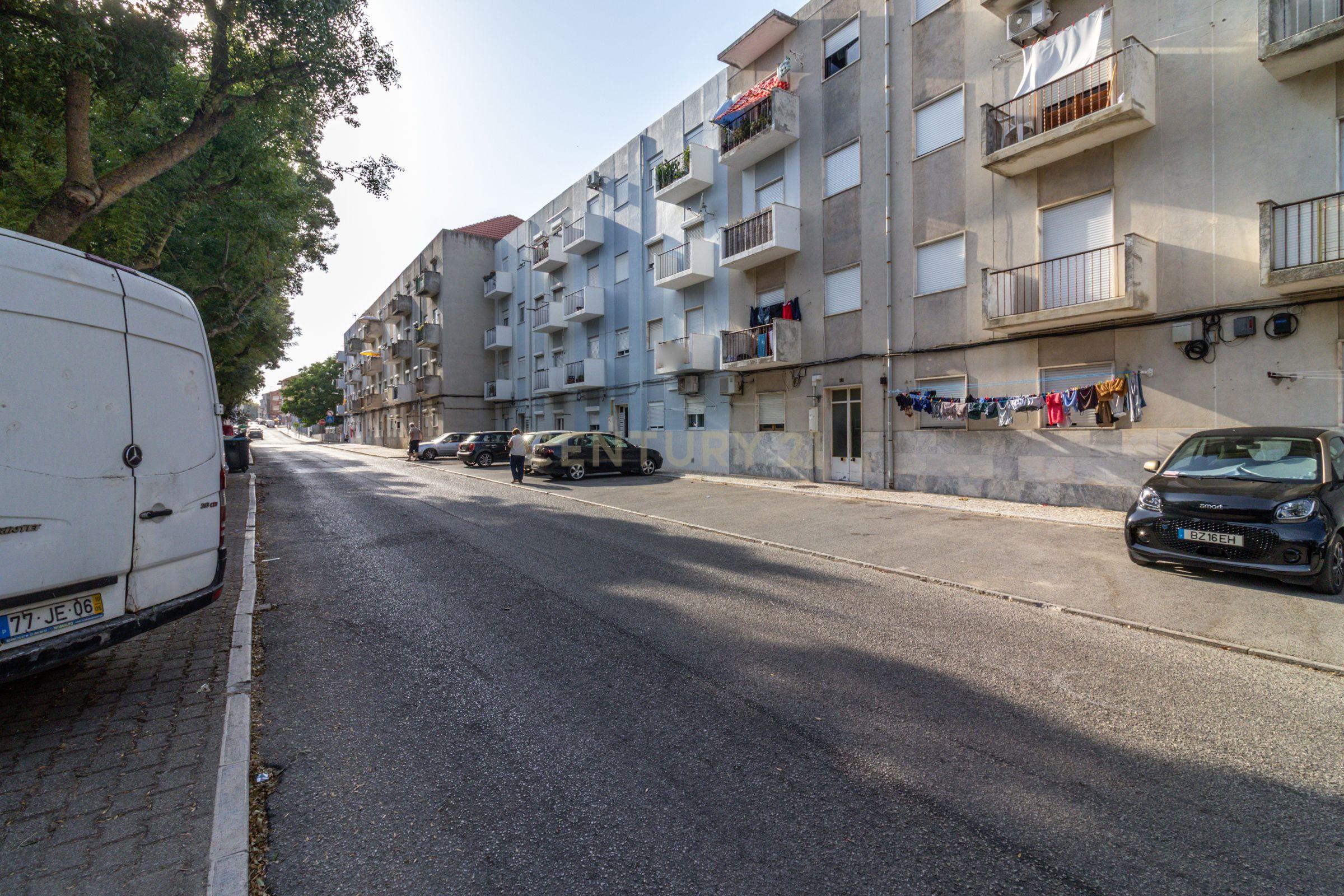 A sua primeira casa pode começar aqui Apartamento T2 Baixa Banheira