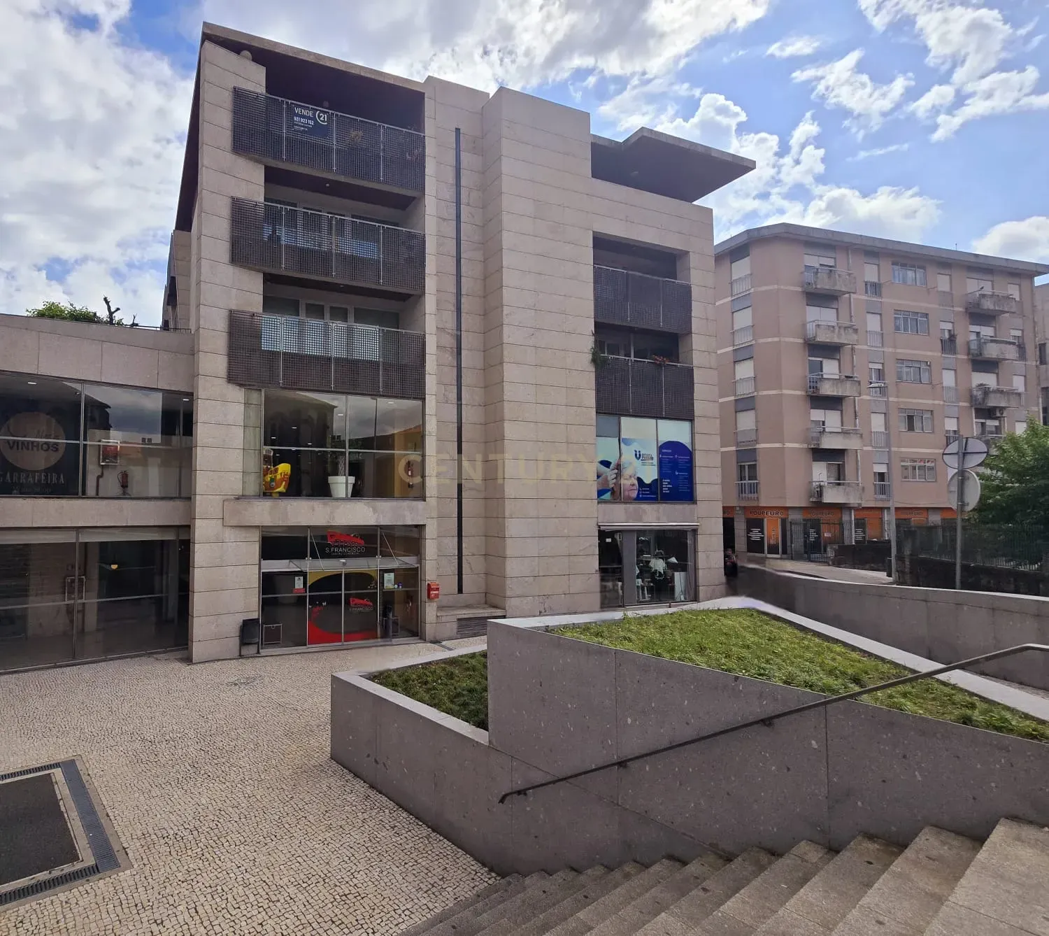 Apartamento T3 no centro da cidade de Guimarães - Image 1