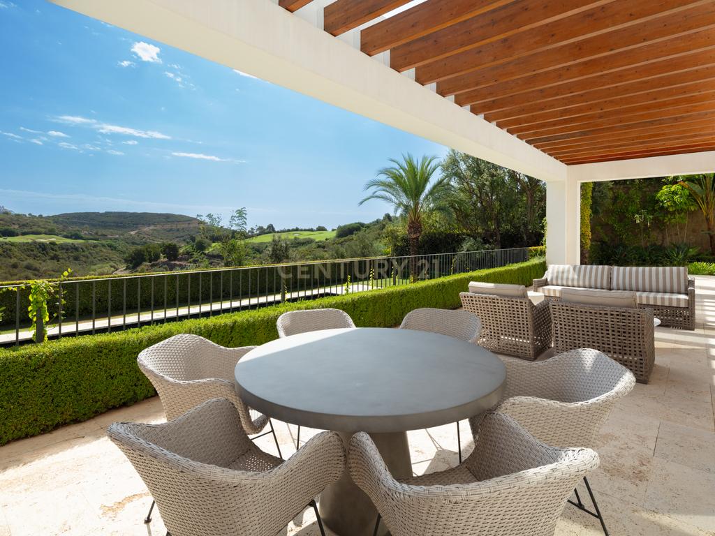 Villa Green 10: Elegância Contemporânea e Luxo à Beira do Golfe na Finca Cortesin - Image 20