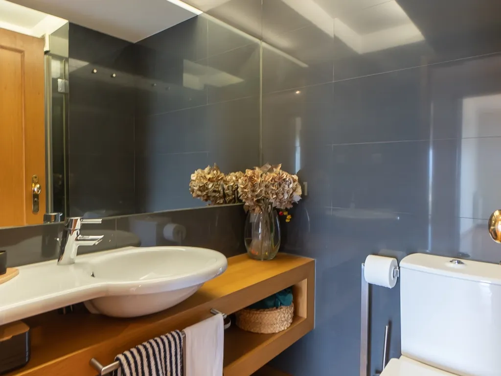 Apartamento T2 para Arrendamento em Lordelo do Ouro, Porto - Image 20