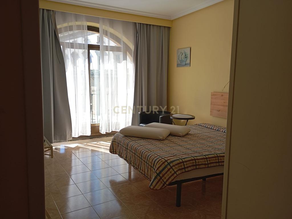 Apartamento Espetacular em Cáceres com Vista e Varandas - Image 8