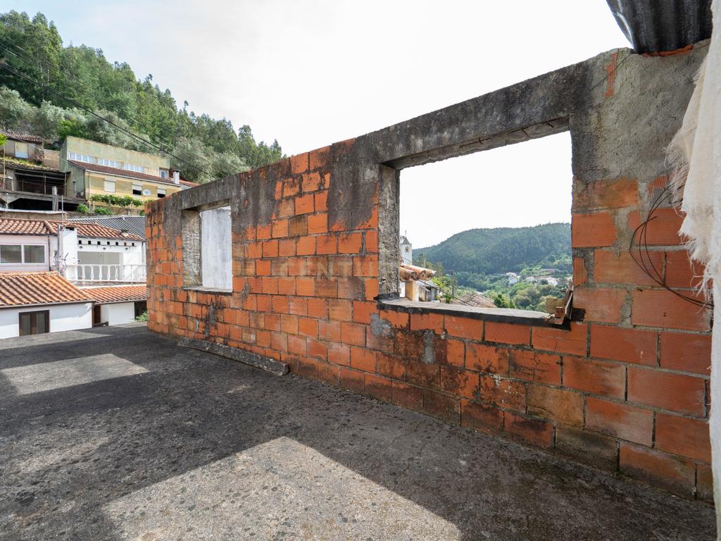 Moradia para reconstrução - Semide - Image 47