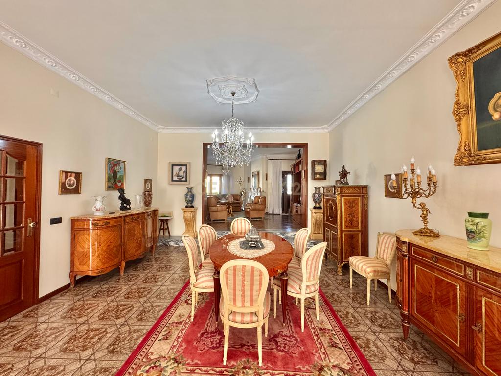 Moradia T7 em Palmeira, Santo Tirso - Image 5