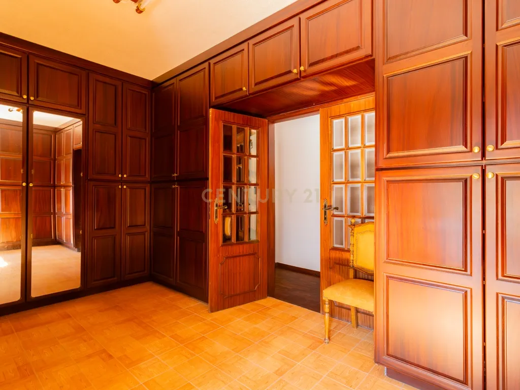 CONJUNTO MORADIA, 4 APARTAMENTOS E PAVILHÃO - Image 38