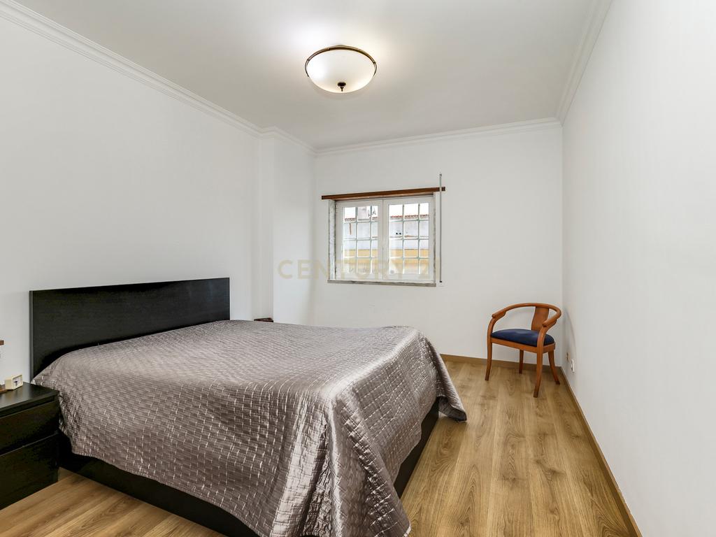 T3 na Amadora – Conforto, Espaço e Excelente Localização! - Image 12