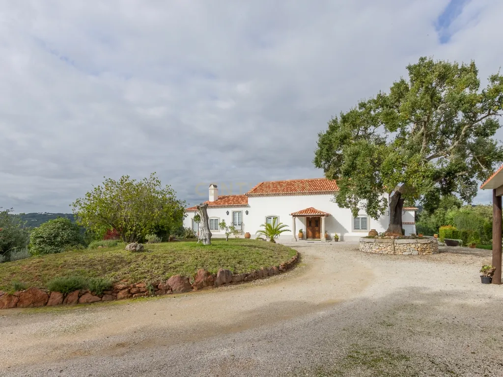 Quinta de Luxo na Serra da Arrábida – Um Refúgio Exclusivo no Coração da Natureza - Image 2