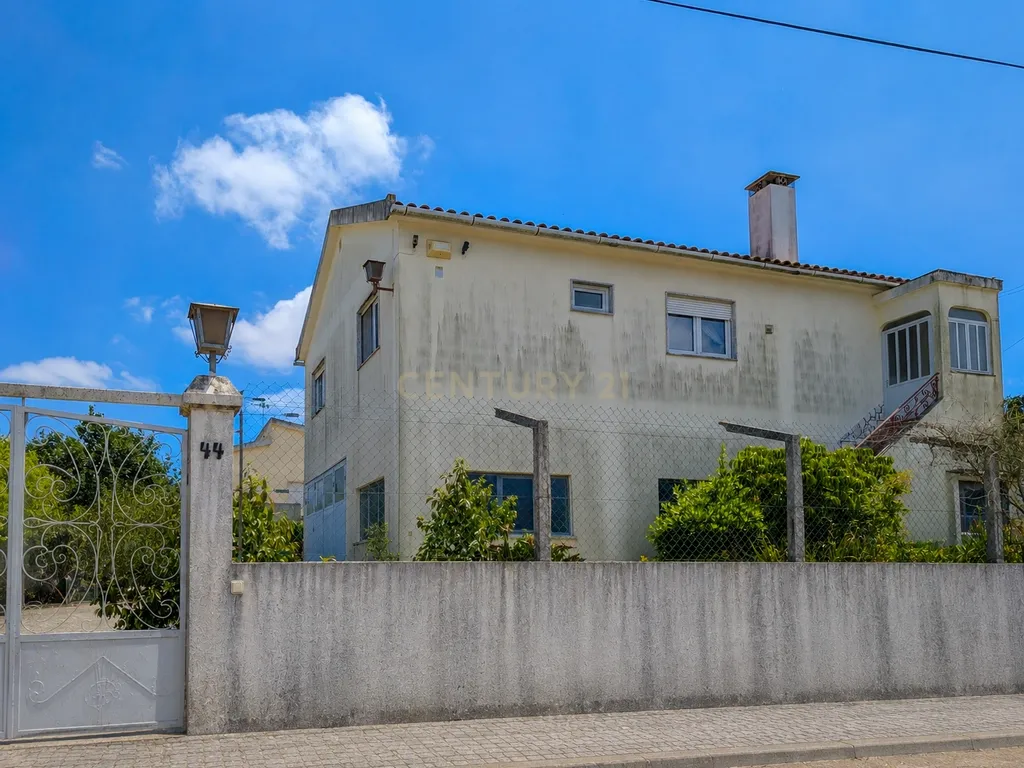 Pinhal Palmeira - Moradia Bifamiliar + Moradia T2 com Armazém em Terreno de 1.010 m² - Image 44