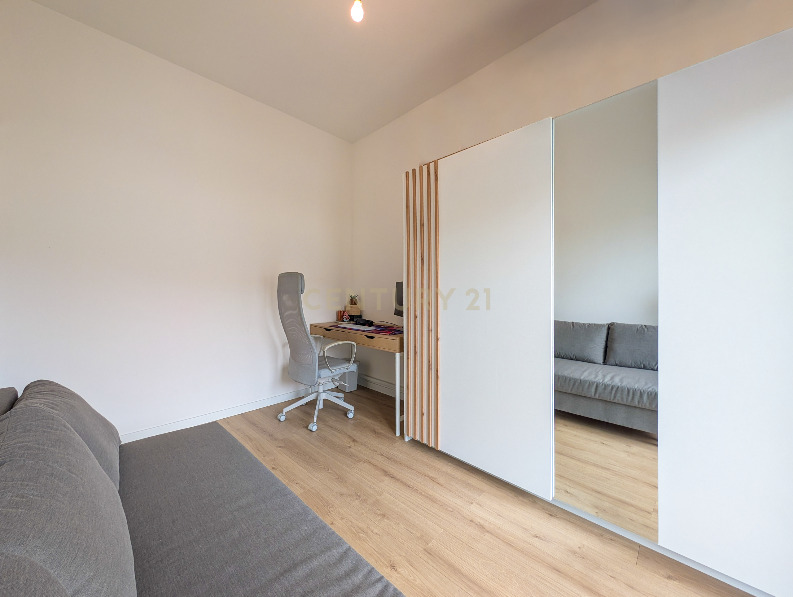 Fotografia 12 de Apartamento de 3+1 assoalhadas totalmente renovado. - 2 Varandas