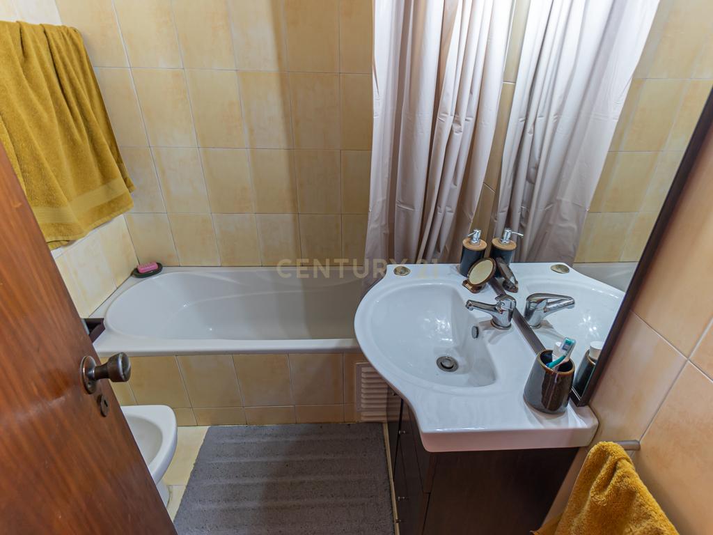 Apartamento T1  com garagem e varanda à Venda – Constituição | Porto Junto ao Vitalis Park (Centro de Treinos FCP)  - Image 7