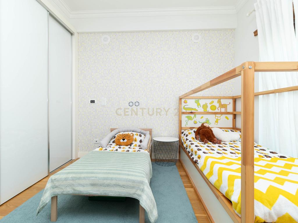 Apartamento Duplex T3 perto do mar na Caparica — Conforto, Elegância, Proximidade da Natureza e Estilo de Vida Descontraído - Image 55