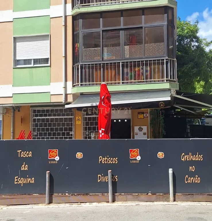 ATENÇÃO INVESTIDORES! Excelente oportunidade de investimento em Setubal - Image 24
