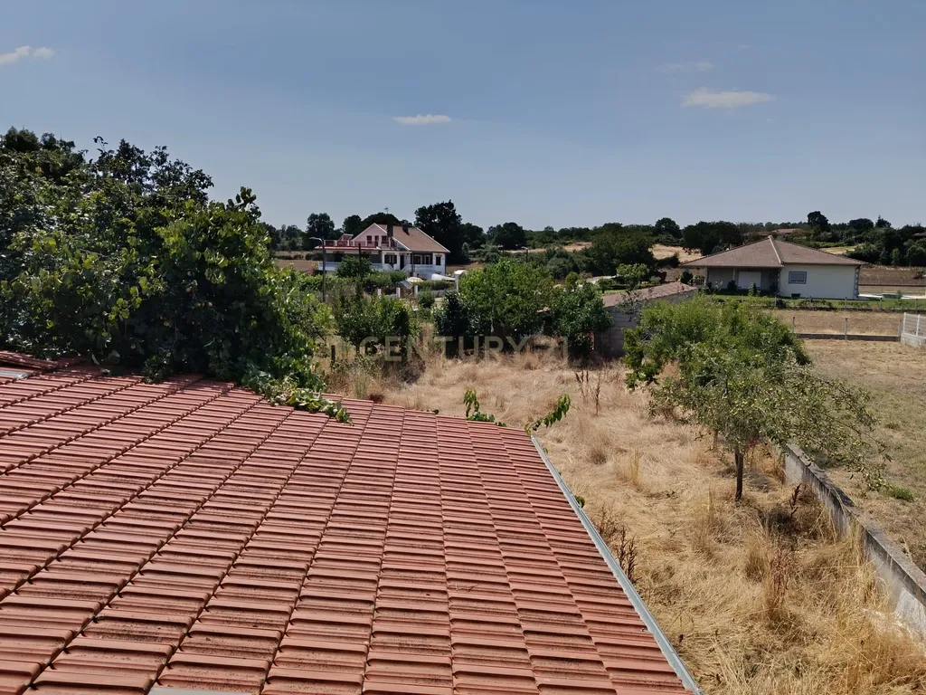 Moradia T4 com Terreno - Salsas - Bragança - Image 34