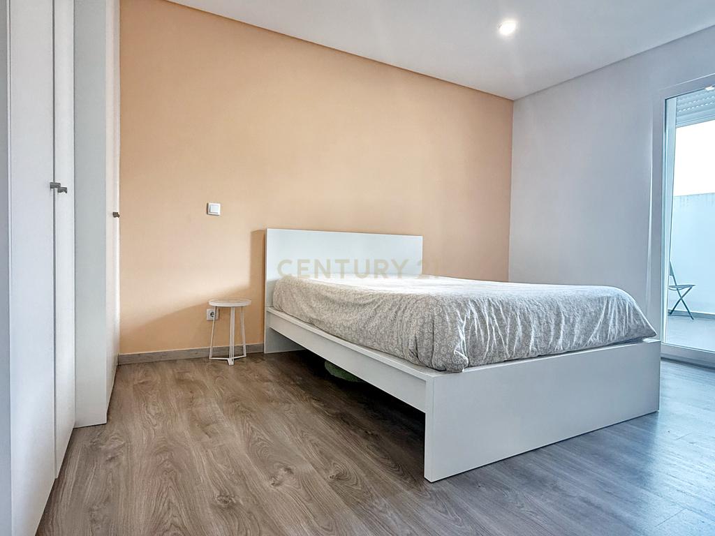 Apartamento Novo T1 com logradouro no Montijo  - Image 8