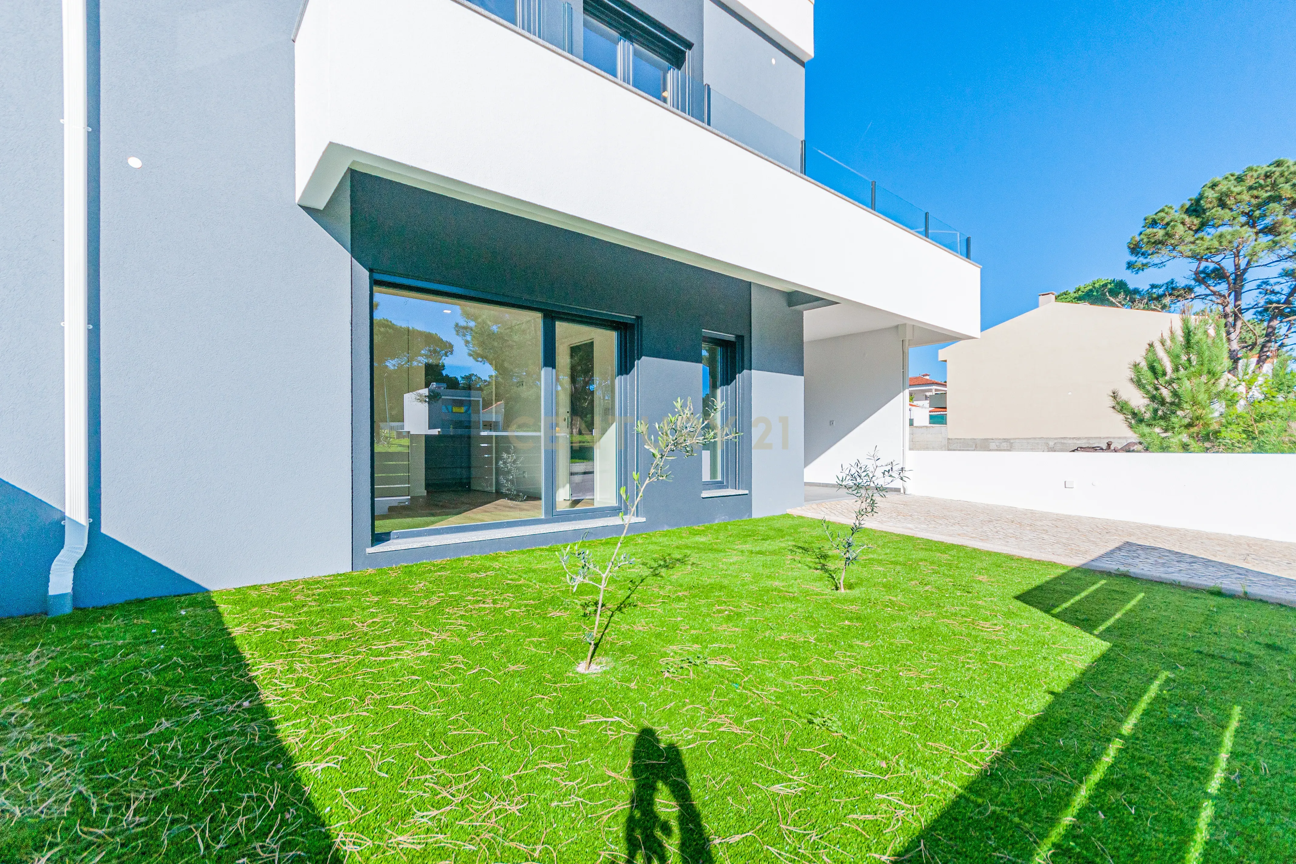 Moradia T3 Moderna com Piscina | Lagoa de Albufeira - Image 37