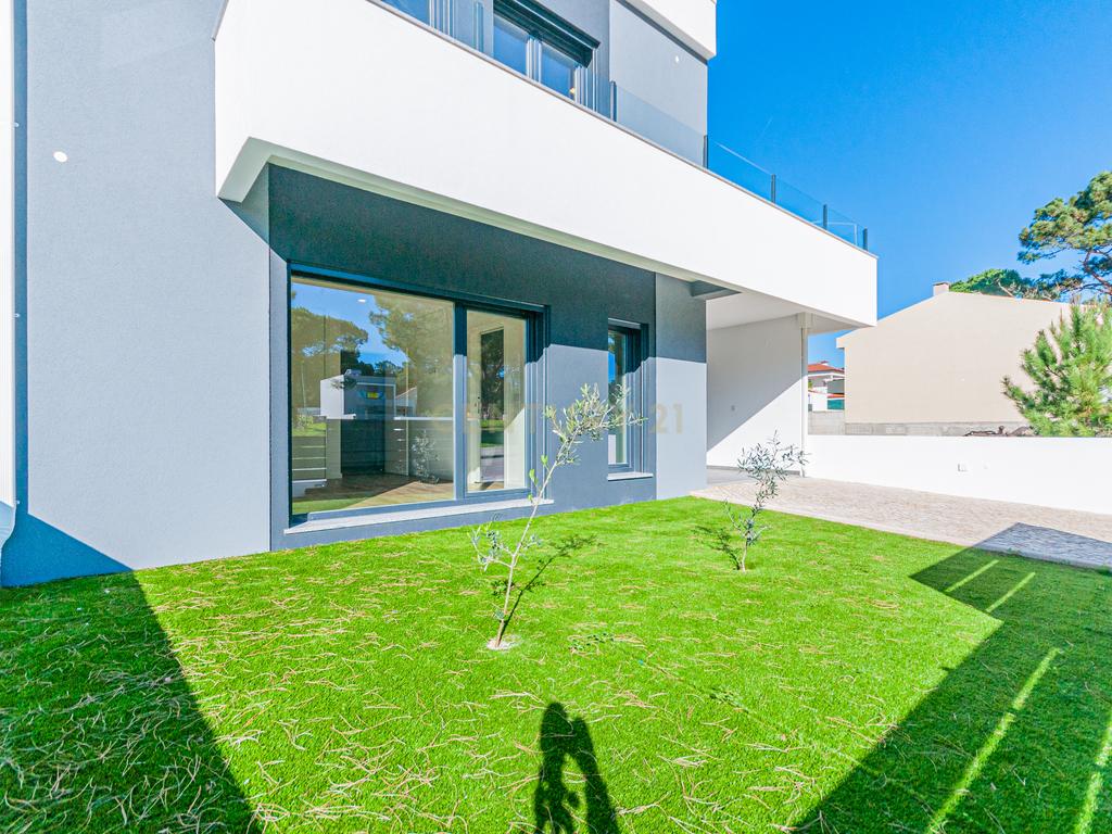 Moradia T3 Moderna com Piscina | Lagoa de Albufeira - Image 37