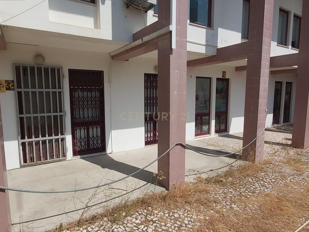 🥪🏙️ Snack-Bar com Localização de Ouro e Fácil Acesso no Centro de Évora - Image 18