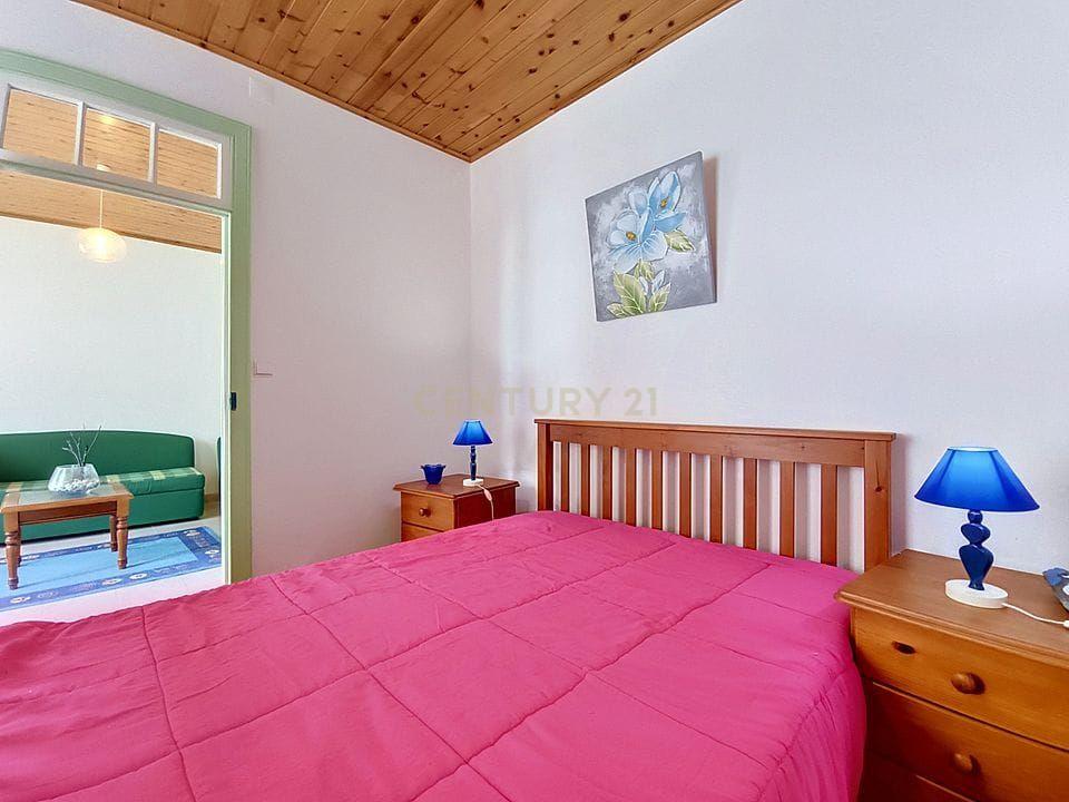 Fotografia 8 de Moradia T1+1 Renovada com Potencial de Investimento – Lomba da Fazenda, Nordeste