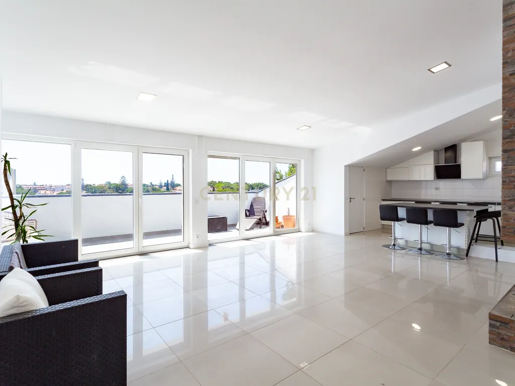 Penthouse T3 com vista mar e serra - Cascais - Image 41
