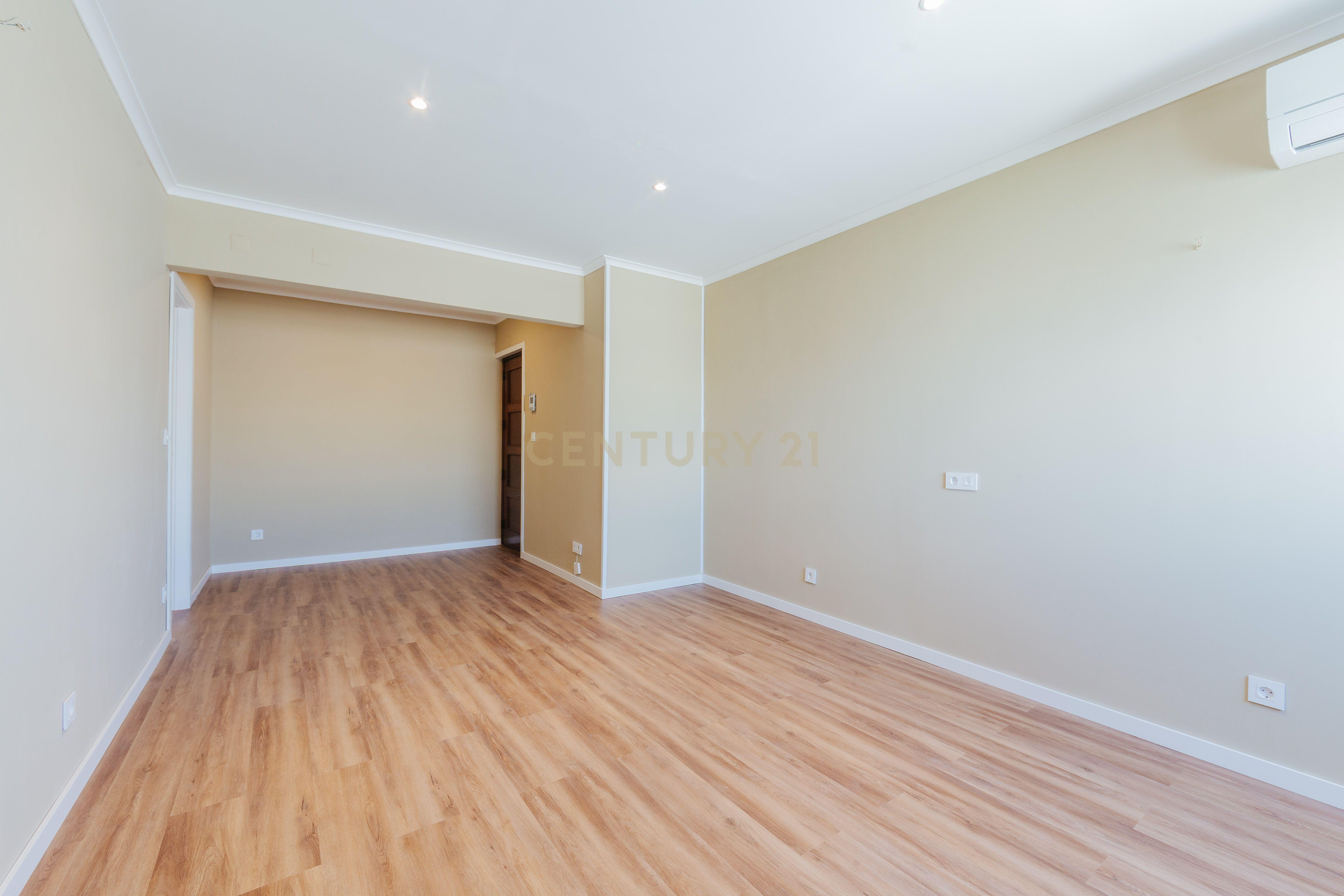 Apartamento T4 à venda em Moscavide e Portela, Loures — foto 4