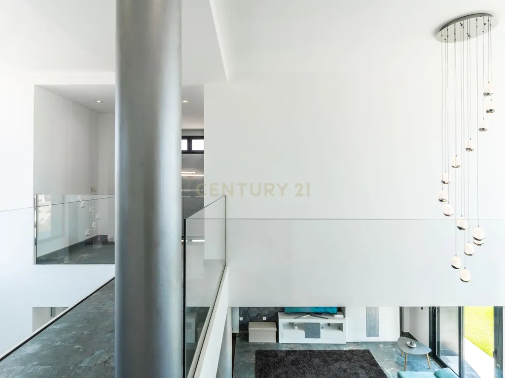 Luxuosa Moradia T4 com Vista Mar e Piscina em Almería - Image 103