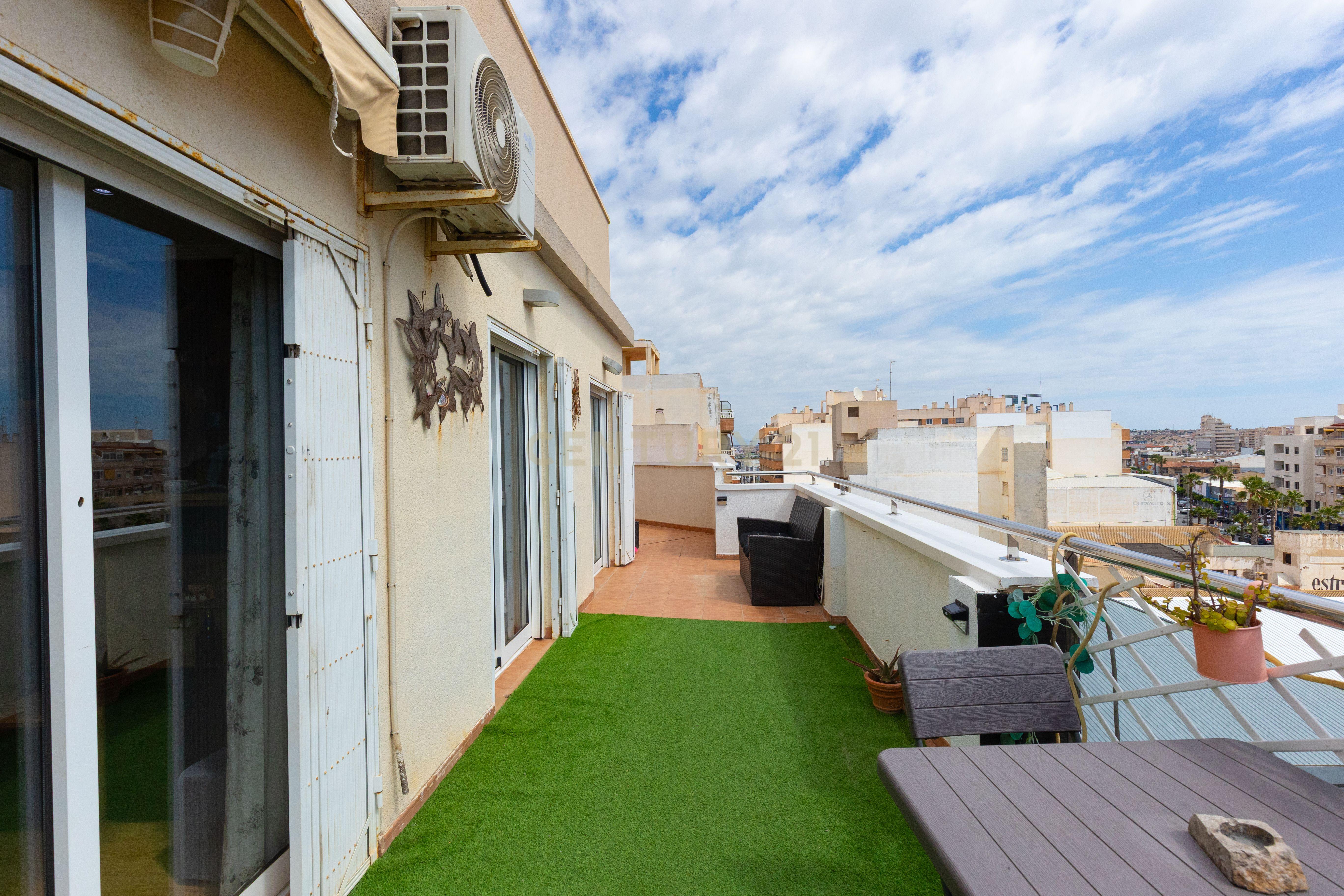 Penthouse com Vista Mar Perto do Centro de Torrevieja - Image 23