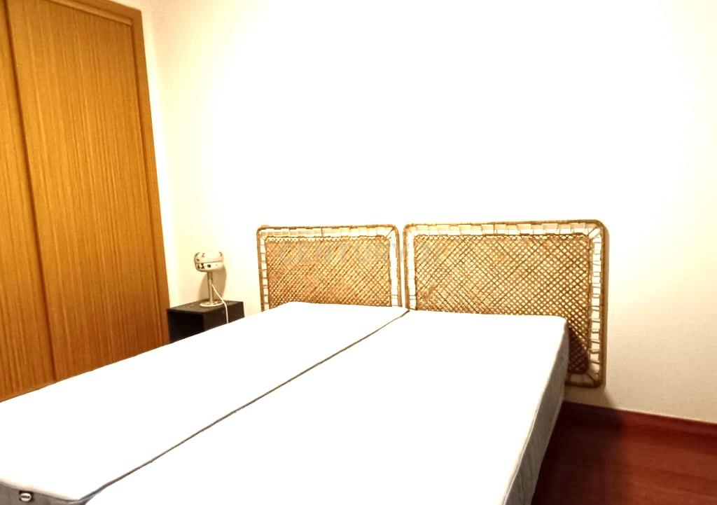 Excelente apartamento T3 - Com Parqueamento - MOBILADO - Image 13