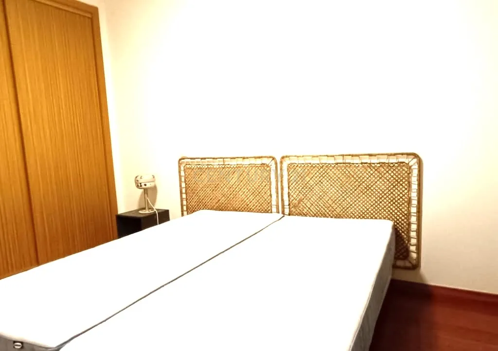 Excelente apartamento T3 - Com Parqueamento - MOBILADO - Image 13
