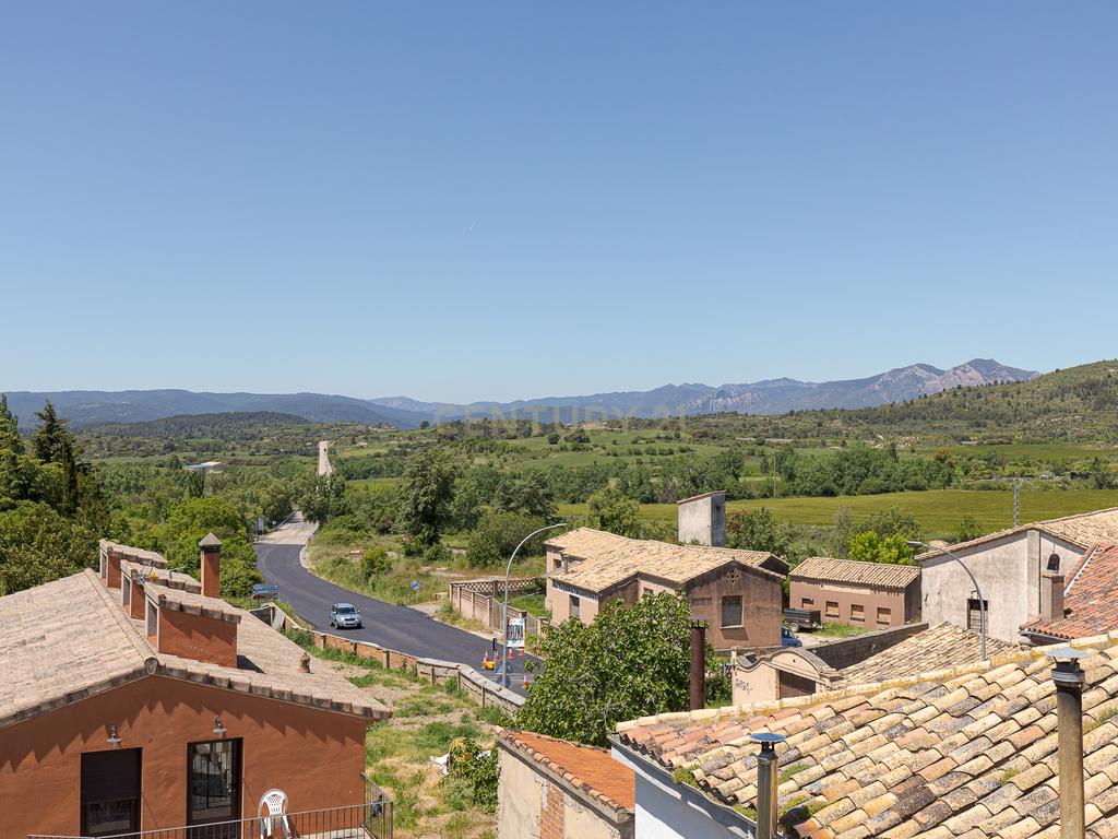 Hotel Moderno em Aragón com 25 Quartos e Vista Panorâmica - Image 42